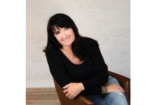 Logo for Michele DeVille Logo for Michele DeVille